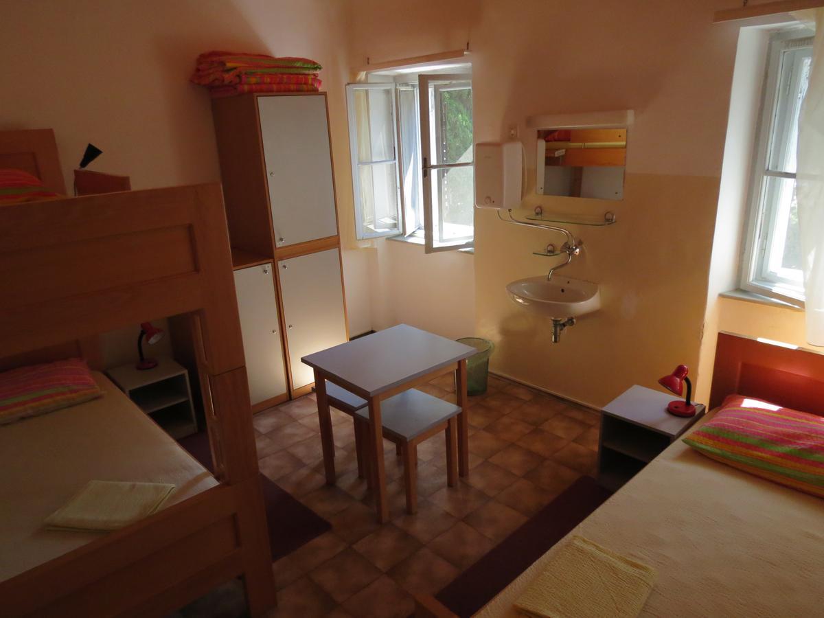 Hi Hostel Veli Lošinj Extérieur photo