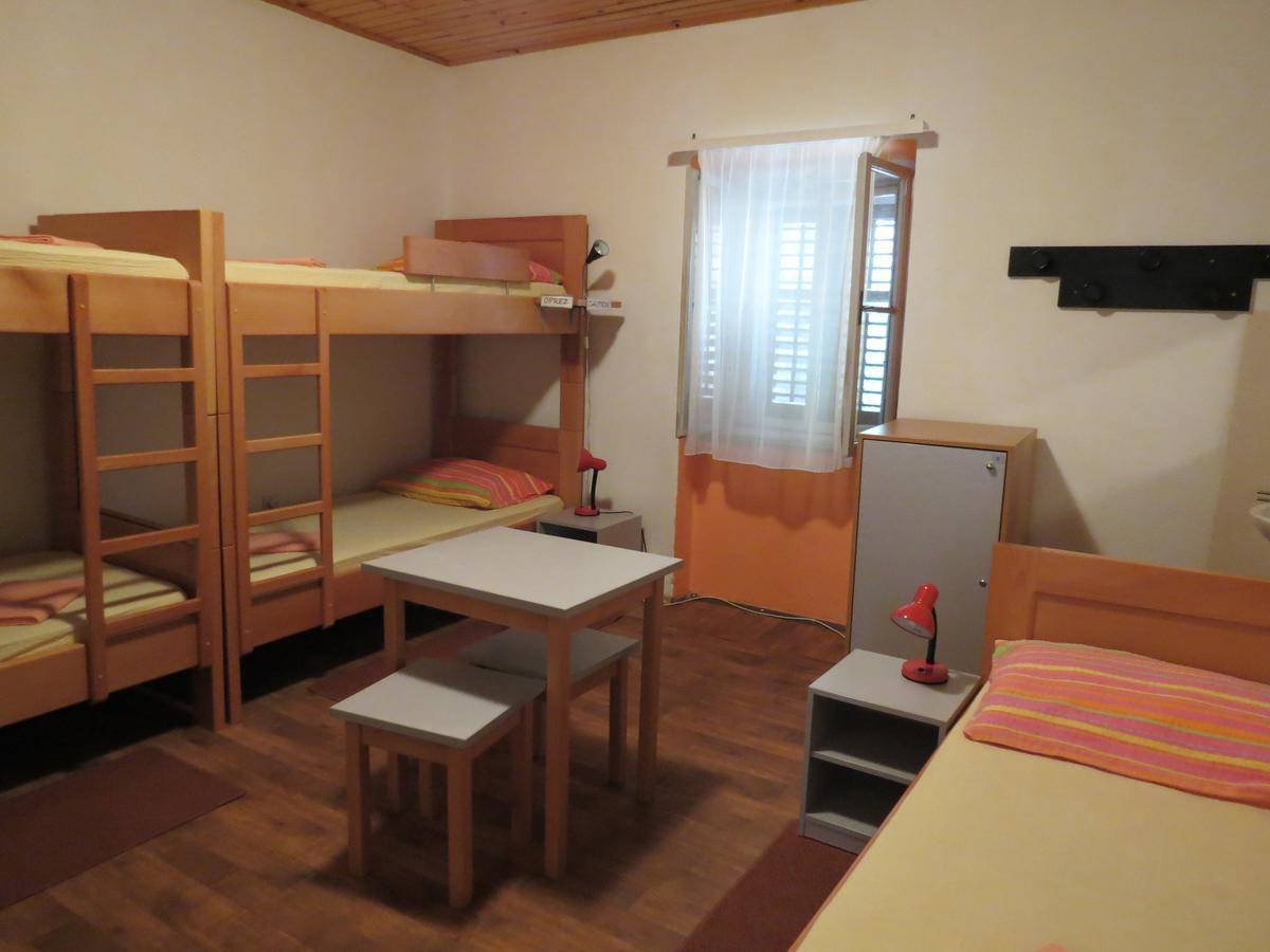 Hi Hostel Veli Lošinj Extérieur photo